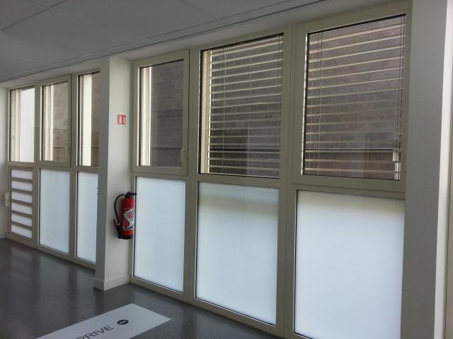 Nettoyage des vitres intérieurs d'un Cabinet Dentaire